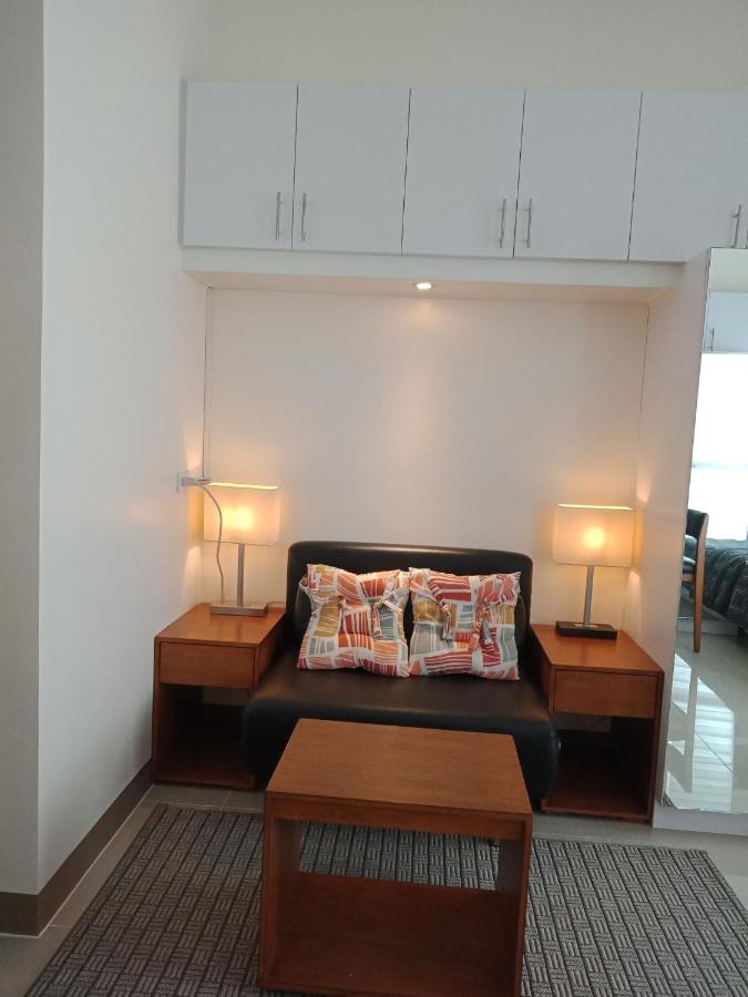 Mabolo Garden Flat A1 Rooftop Pool Near Ayala Mall Apartment Cebu Ngoại thất bức ảnh