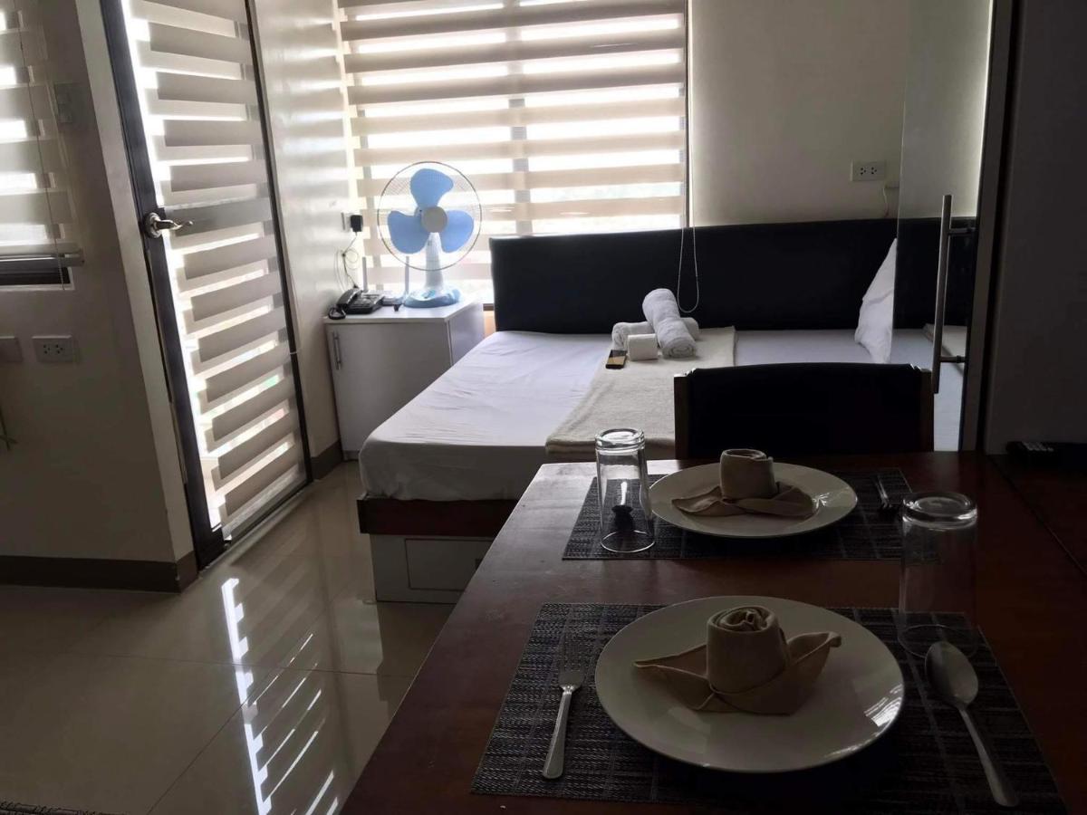 Mabolo Garden Flat A1 Rooftop Pool Near Ayala Mall Apartment Cebu Ngoại thất bức ảnh